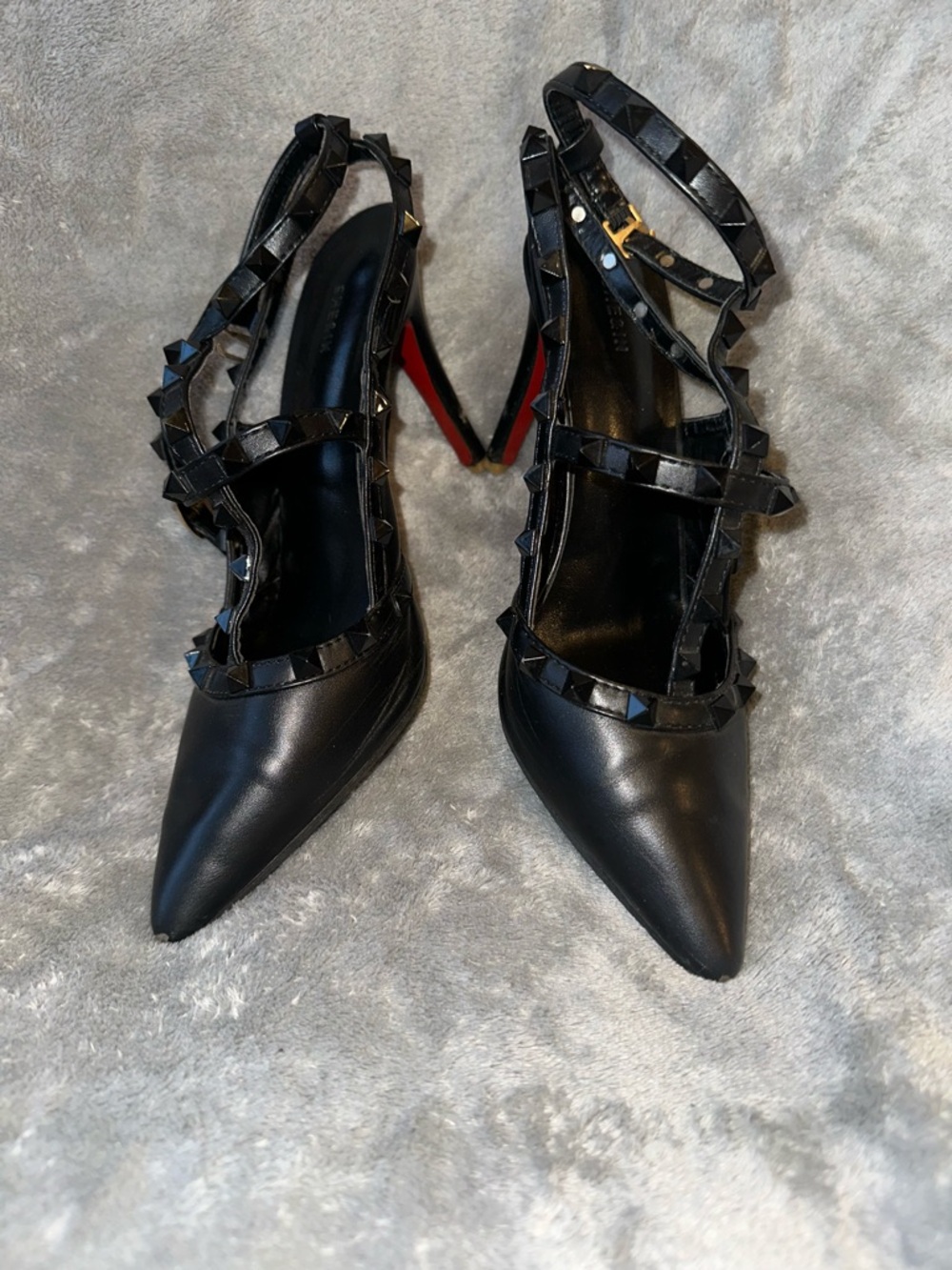 Black Studded Hardware Details Heel Pumps with ankle strap - Picture 4 of 5